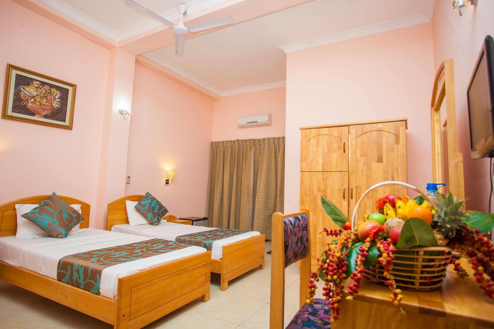 Navro Beach Resort Panadura Exteriör bild