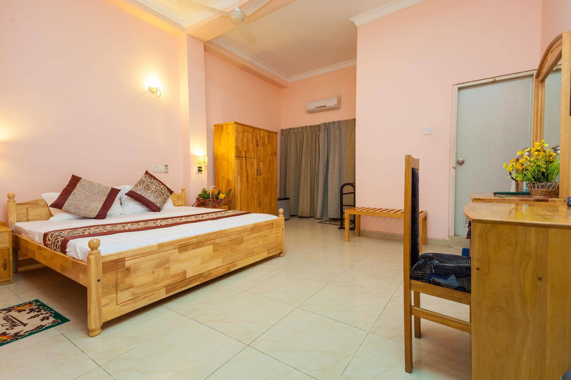 Navro Beach Resort Panadura Exteriör bild